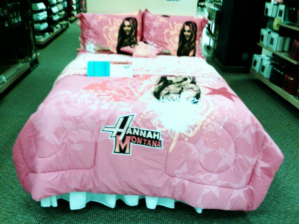 Hannah Montana bedding